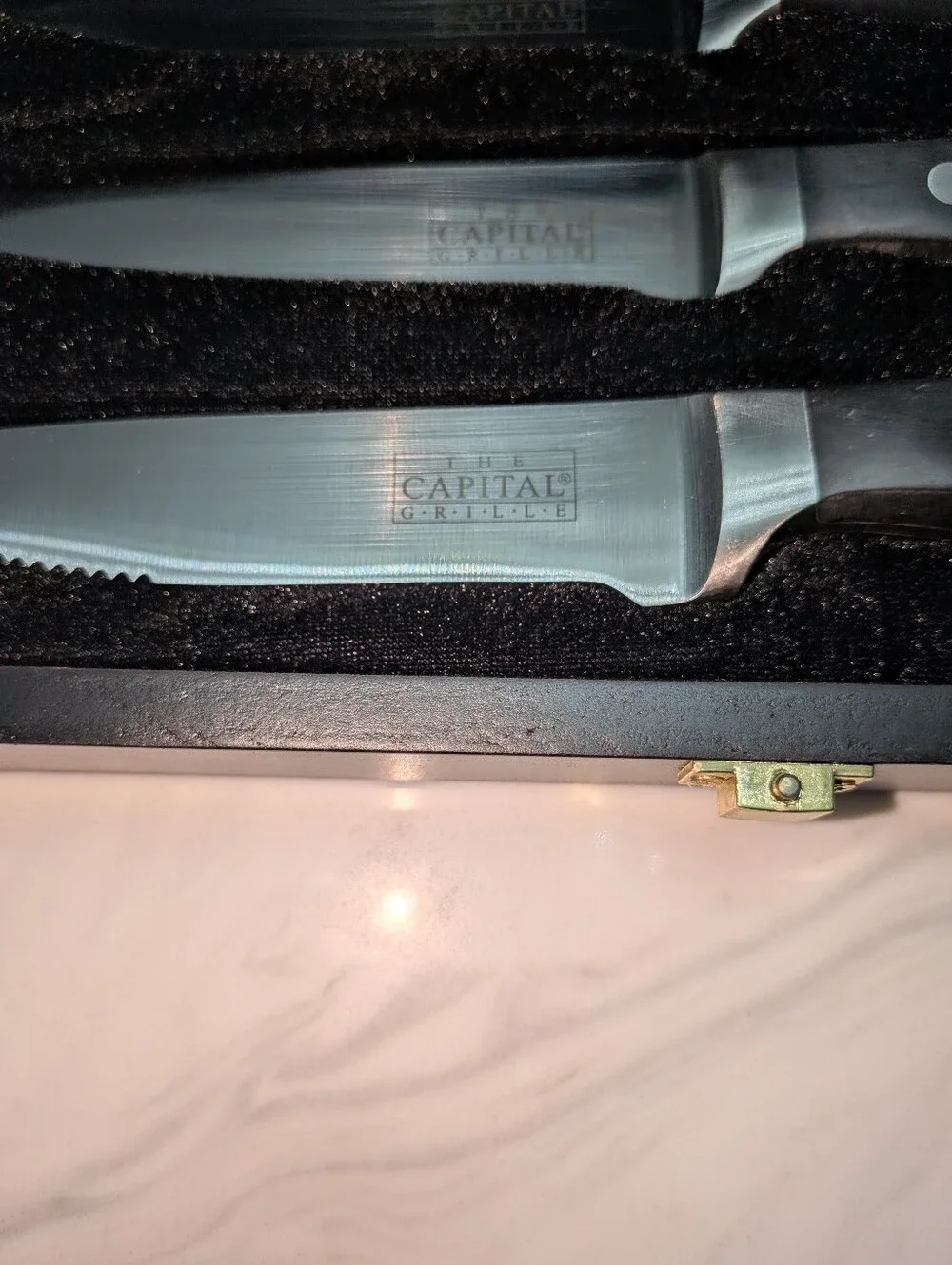 NEW The Capital Grille 4-Piece Steak Knife Set - Premium Heavy Duty
